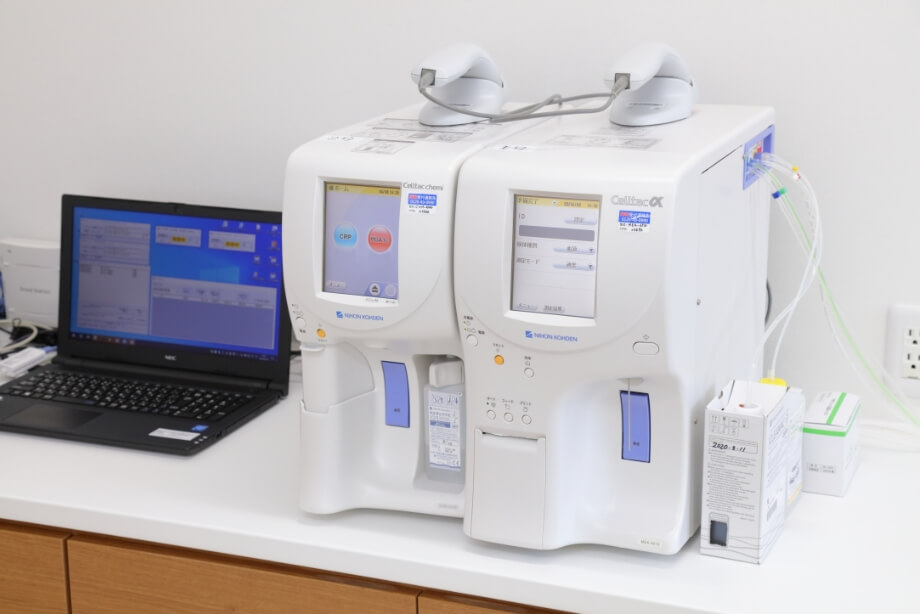 迅速血液検査機器